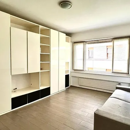 Apartment Lovely House